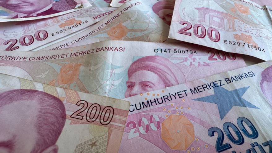 18 milyar dolarlık fon skandalı siyasi krize dönüştü