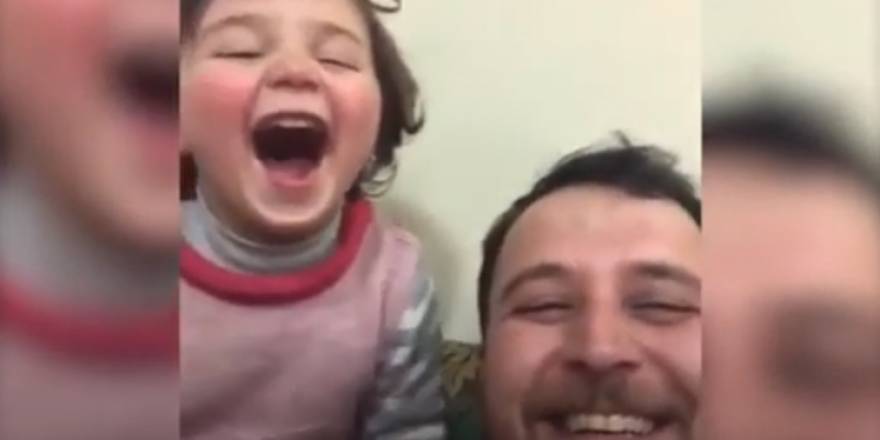 İdlib'de kahreden oyun: "Bomba düştüğünde güleceğiz"